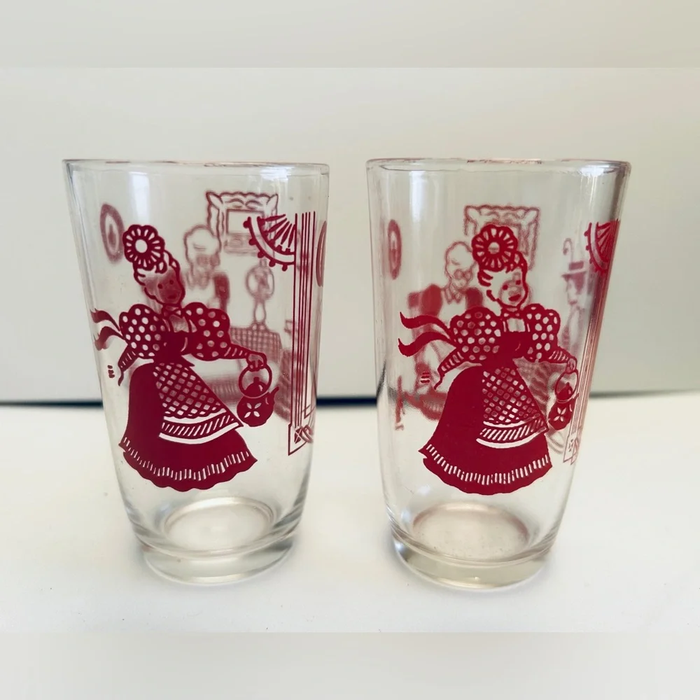 Juice glasses, Swanky Swig, clear glass with red details. Excellent condition. - Picture 2 of 3